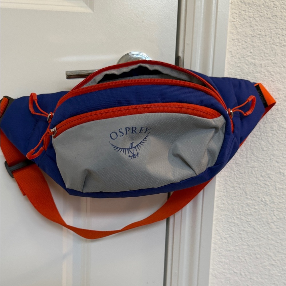 OSPREY Blue and Gray Belt Bag with Orange Accents